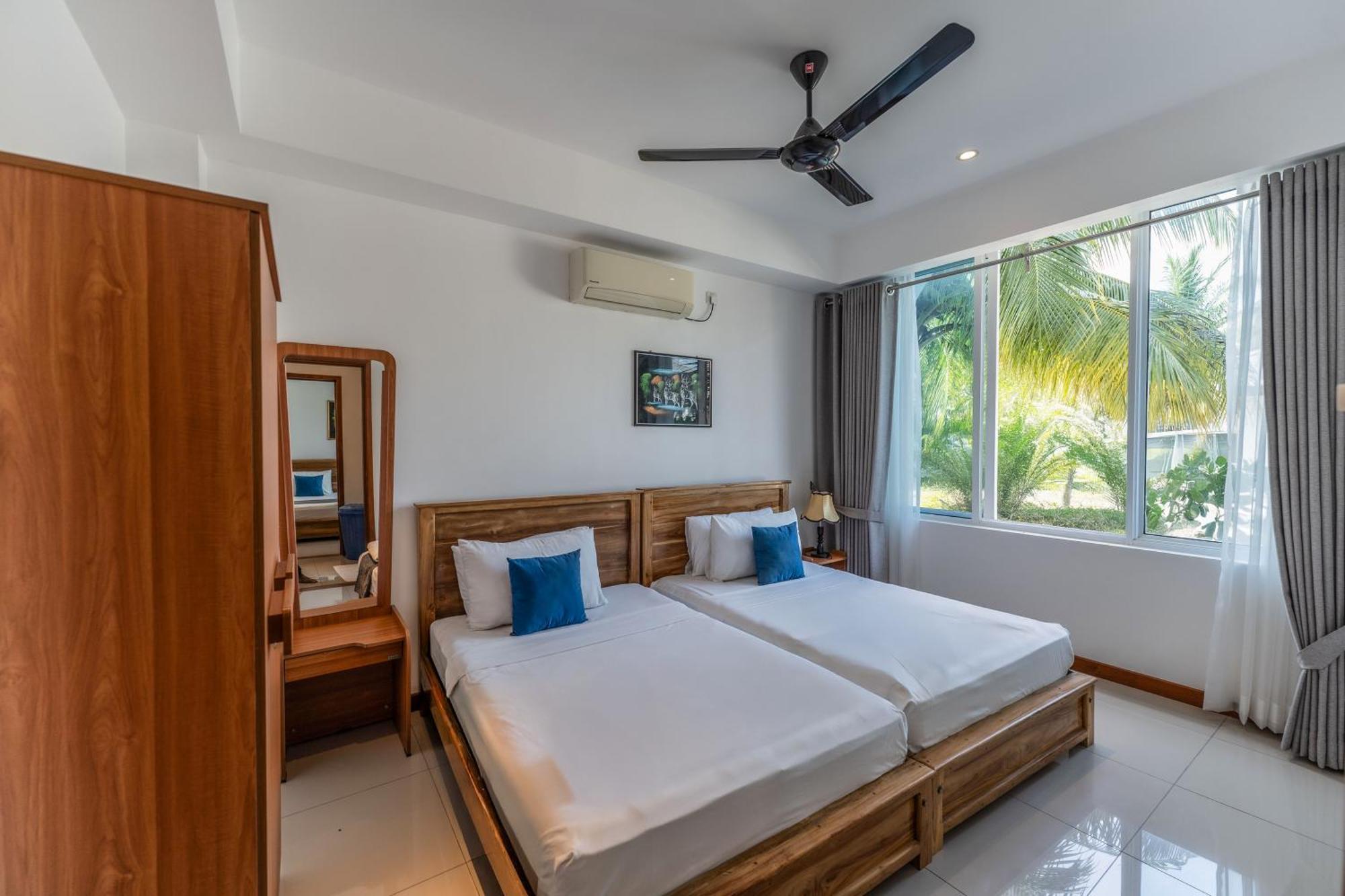 Oceanfront Condominium - נילבלי מראה חיצוני תמונה